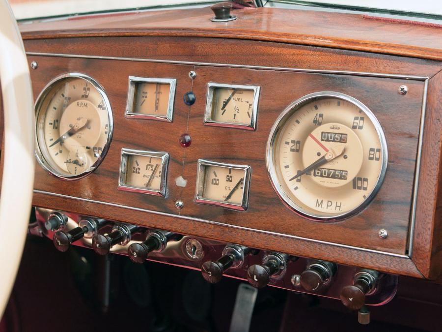 Панель приборов Riley RMD Convertible 1949 года  (фото 6 из 21)